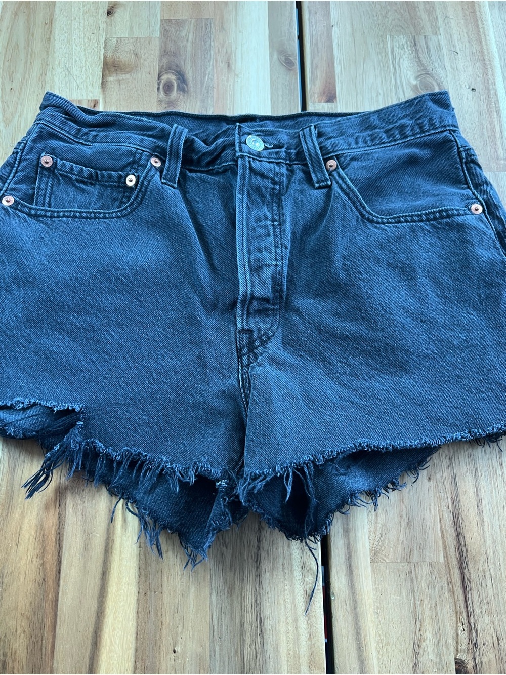 Levi’s 501 Cutoff Shorts Black High Rise Distressed Frayed Hem W30